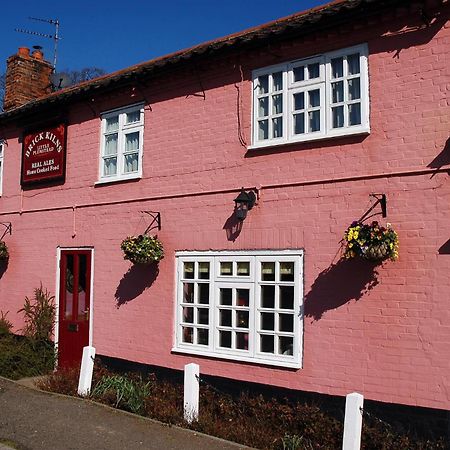 ホテル The Brick Kilns Salhouse エクステリア 写真